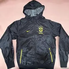NIKE ユヴェントス ピステ ウィンドブレーカー NIKE ユヴェントス ピステ ウィンドブレーカー - メルカリ