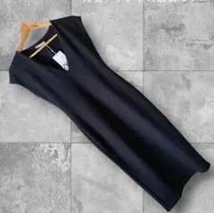 新品タグ付き　ZARA　Vネック　ノースリーブワンピース　ブラック　М