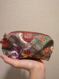 GUCCI GGスプリーム フローラ 花柄ポーチ - メルカリ