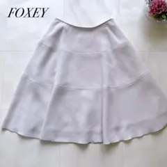 美品✨フォクシーニューヨーク フレアスカート 膝丈 ポリエステル グレー系 40のサムネイル