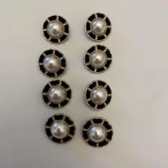 ヴィンテージパール装飾のボタン8個セット
