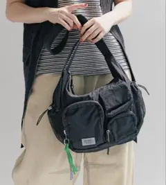 nilo and… オリジナルライトパッカブルマルチ　ショルダーバッグ　軽量