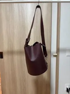 ZARAレディース バケットバッグ ボルドー