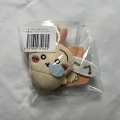 ちいかわ　うさぎだらけくじ　E賞 ぬいぐるみバッジ　ぐ〜
