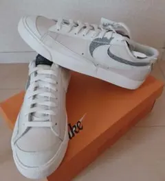 新品未使用 NIKE Blazer Low PRM 77 プレミアム ハロウィンのサムネイル