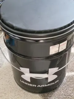 UNDER ARMOUR レディース Lサイズ 福袋　5点セット　缶付き