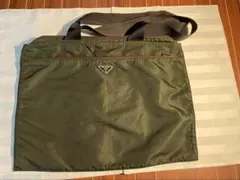 PRADA オリーブグリーン トートバッグ　 証明書付き