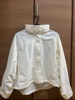 ユニクロ ウィンドプルーフスタンドブルゾン オフホワイト M