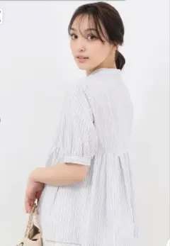 ラメラインペプラムブラウス新品未使用品