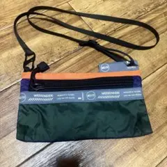 WEEKENDER サコッシュ 軽量 コンパクト20.3 ✖️11