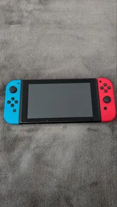 : 任天堂 Nintendo Switch (L) ブルー/(R) レッド