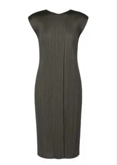 PLEATS PLEASE MONTHLY MAYワンピースNAVY3 - メルカリ