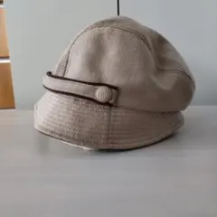 ベージュ ニットキャスケット ボタン付き