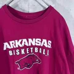ARKANSAS バスケットボール チームロゴ 古着 Tシャツ XL相当