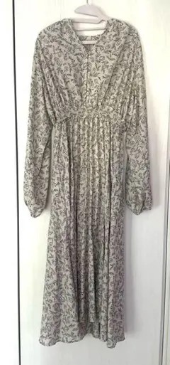 花柄 長袖 ロングワンピース グレー系