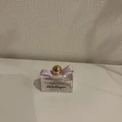 Salvatore Ferragamo Signorina ミニ香水のサムネイル