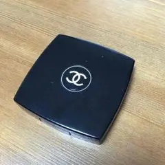 シャネル アイシャドウ