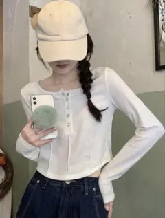 SHEIN クロップド丈長袖Tシャツ
