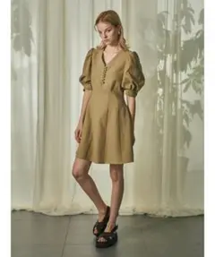 Lily Brownバルーン袖ワンピース