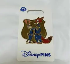 ディズニーストア　ピンバッジ　ズートピア　ジュディ　ニック　卒業