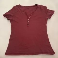 Brandy Melville ヘンリーネック 半袖Tシャツ ボルドーのサムネイル