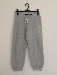 NIKE ラリー カプリ スウェットパンツ