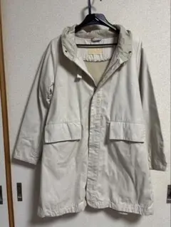 パラスパレス　フード付きアウター