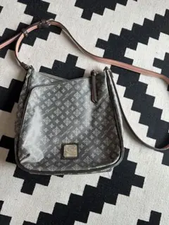 クリスチャンオリビエ　ショルダーバッグ　ほぼ未使用