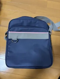 斜めがけスクールバックのサムネイル