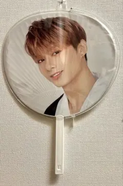 2025年最新】seventeenうちわカバーの人気アイテム - メルカリ