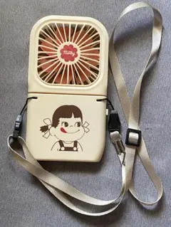 レア　ペコちゃんミニテーブル　不二家ペコちゃん Amazon.co.jp: 不二家ペコちゃんミニテーブル : ホーム＆キッチン