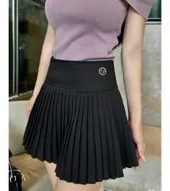 QUNG Tiered Pleats ブラック　スカート　アリエクのサムネイル