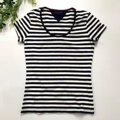 美品❤️トミーヒルフィガー　レディース　Tシャツ ボーダー　Sサイズ　紺色