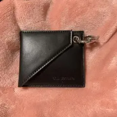 黒いレザー調カードケース キーチェーン付き