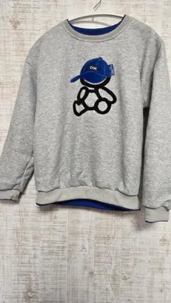 グレー キャラクター刺繍 トレーナー