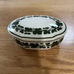 マイセン/ Meissen　ワインリーフ 変形小物入れ　シュガーポットのサムネイル