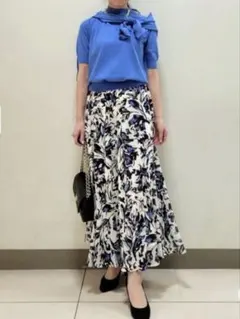 23区 ニュアンスフラワープリント　フレアスカートのサムネイル