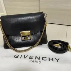 GIVENCHY