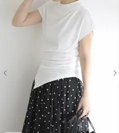 新品タグ付き未使用　ラトータリテ　カットソー　ホワイトのサムネイル
