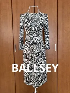 【 BALLSEY 】ボールジィ　カシュクールワンピース　花柄モノトーン　美品