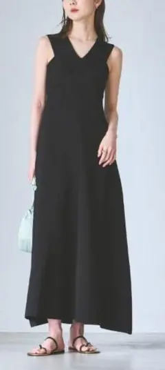 美品　NOBLE ミラノリブフィットフレアニットワンピース　2024年　未使用品