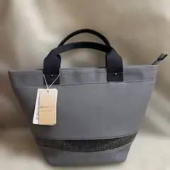 Item thumbnail for item ed380bfb-27c0-4ede-bb5f-72b6a6d9fa9f