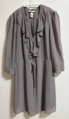 H&M グレー フリル付き 長袖シャツ