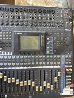 Item thumbnail for item 441ffed6-0e6b-4343-939b-3e251cf93a16