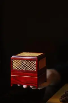 紫檀｜方菱シリーズ・線香炉 木製 香合 香炉 伝統工芸品 彫刻 漆器