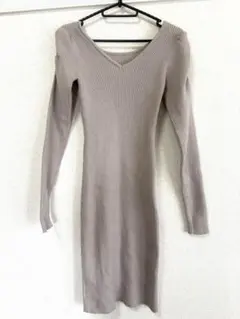 洗えるニットワンピース　ロイヤルパーティー