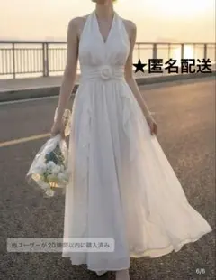 値下【SHEIN】ホルターネック　ホワイトロングドレス ウエストに花のモチーフ付