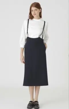 BLUE LABEL コンパクトマットツイルサロペットスカートのサムネイル