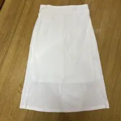 ホワイトタイトスカート 後ろスリット付き