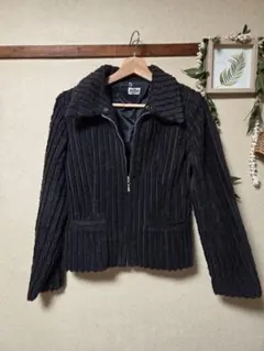 Item thumbnail for item 274c936c-9aeb-4fdd-9267-ca2e7262e4e5